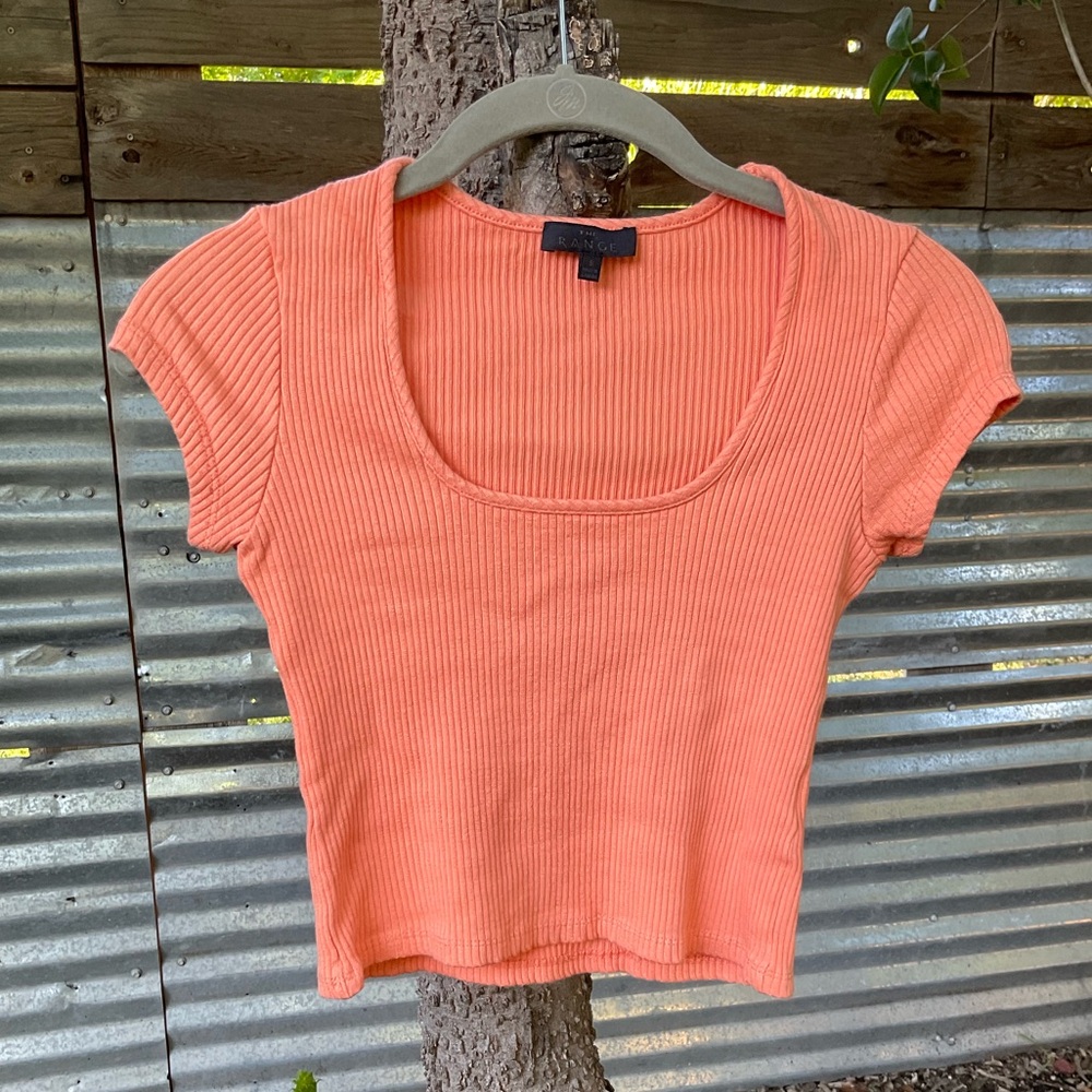 The Range Synthetic Ribbed Knit Crop Top in Coral Size Small